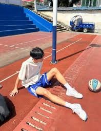 名记：传言威少跟教练、队友相处不融洽！6年5队足以说明问题…