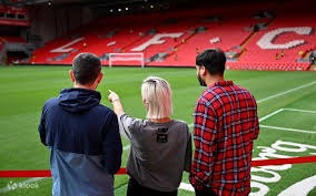 鲁能中卫位置或迎强援